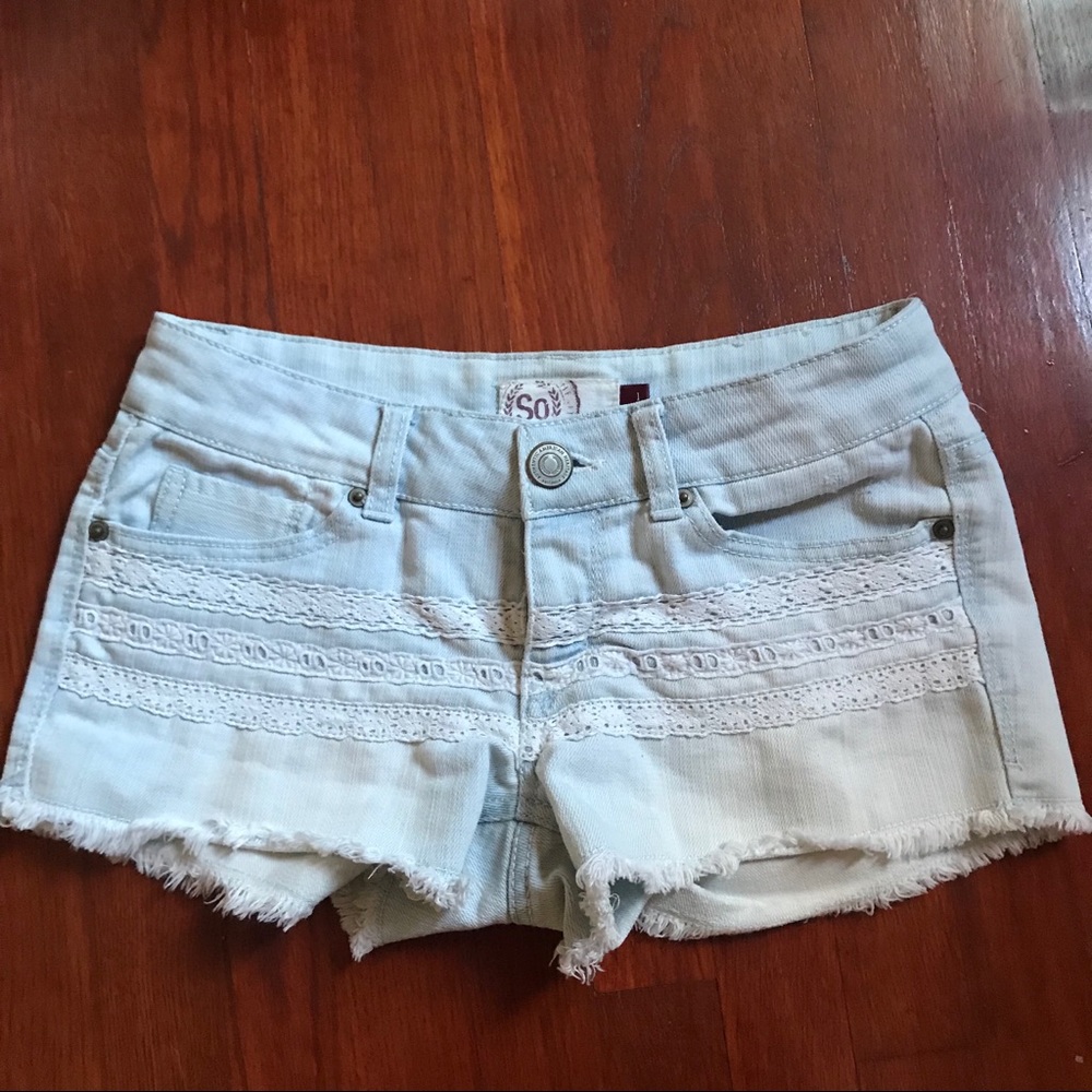 Cute Detailed Shorts